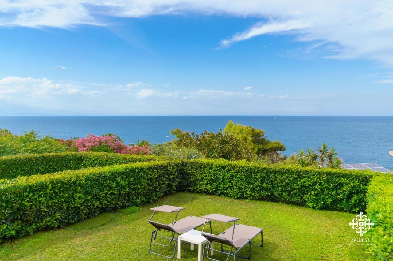 Villa Vittoria - Waterfront House Augusta Exteriér fotografie