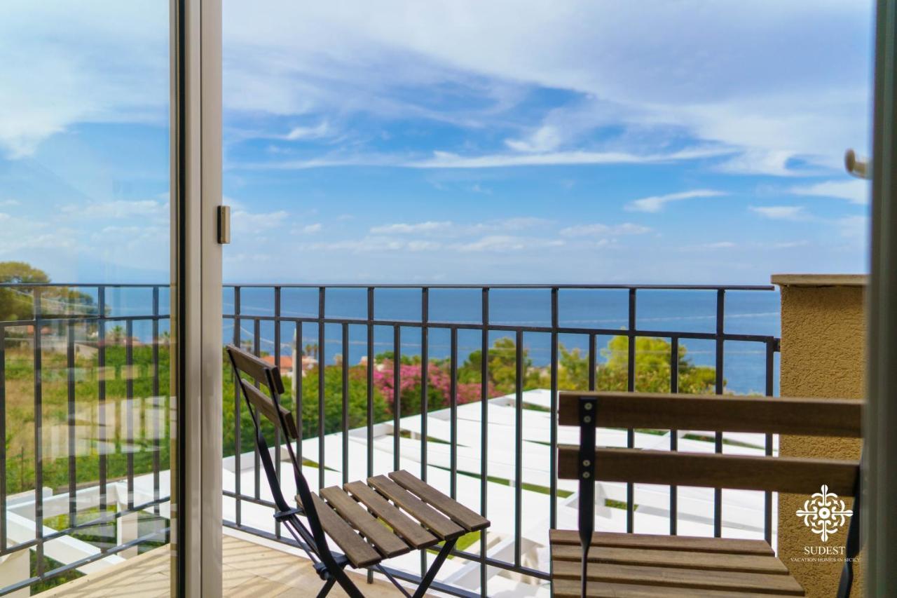 Villa Vittoria - Waterfront House Augusta Exteriér fotografie