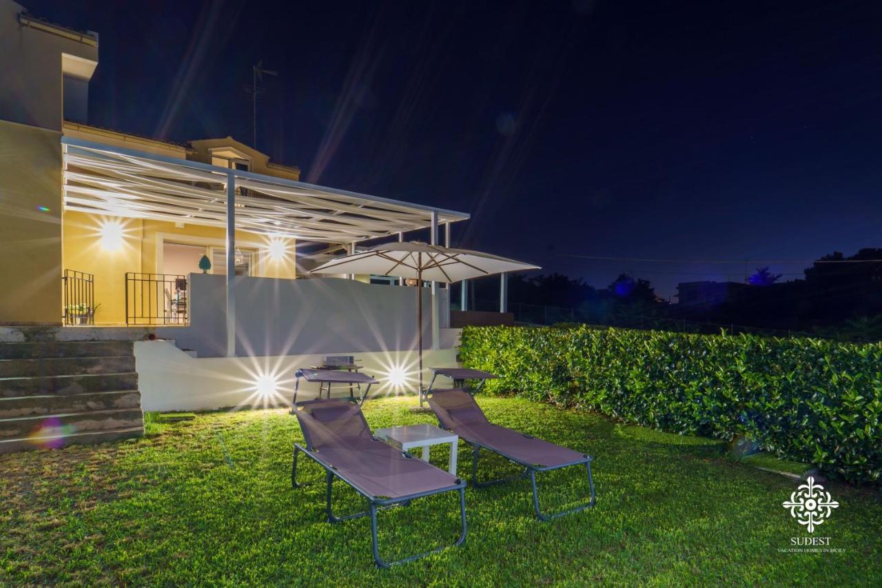 Villa Vittoria - Waterfront House Augusta Exteriér fotografie
