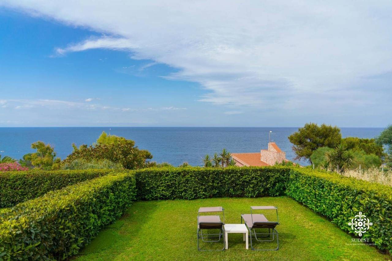 Villa Vittoria - Waterfront House Augusta Exteriér fotografie